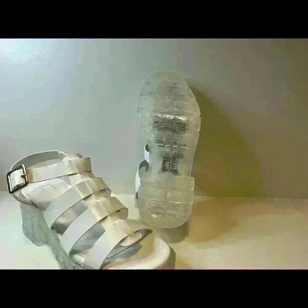 Forever 21 Lug Sole Sandals Size 5.5 White - Picture 3 of 4
